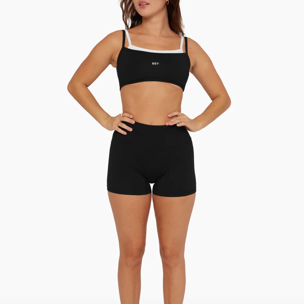 Set Active cloud form bike shorts